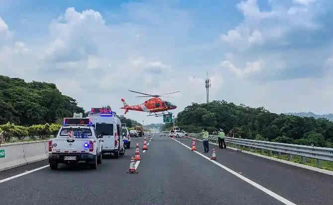 洋县高速公路汽车救援案例
